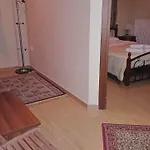 Alpina Suites *