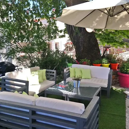 Alpina Suites קסטוריה