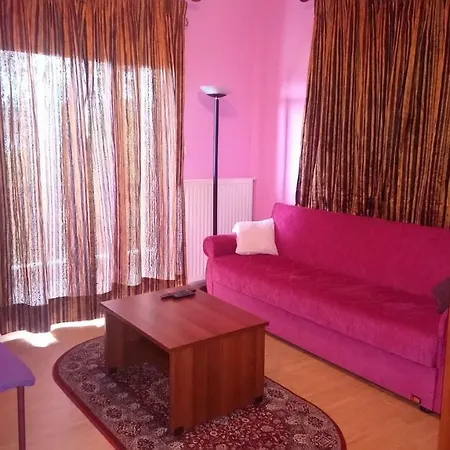 Alpina Suites كاستوريا