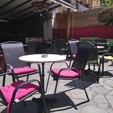 Alpina Suites Penzion