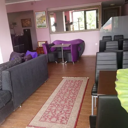 Konukevi Alpina Suites Kesriye