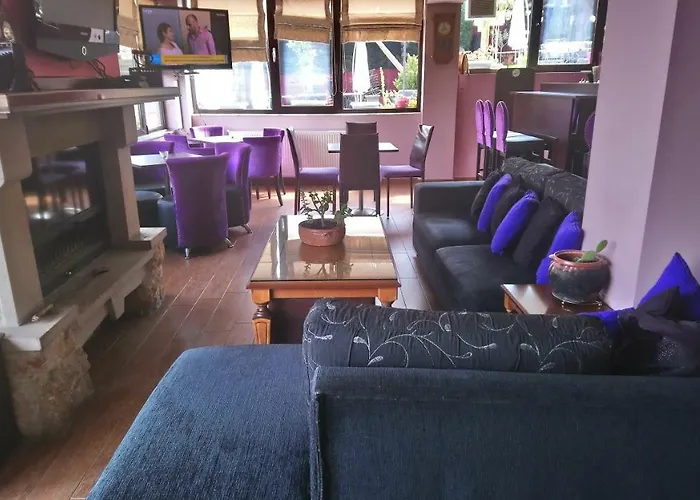 Pensión Alpina Suites *