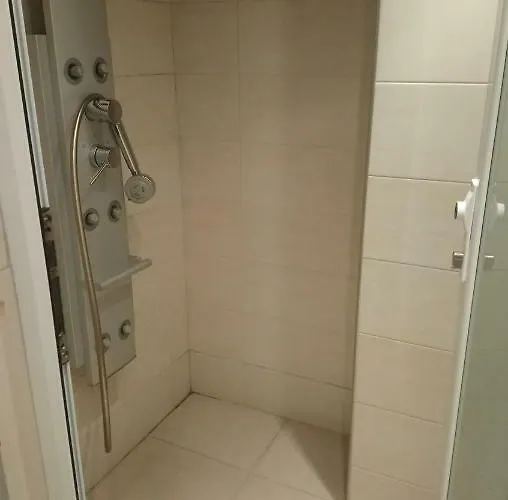 Pensión Alpina Suites *