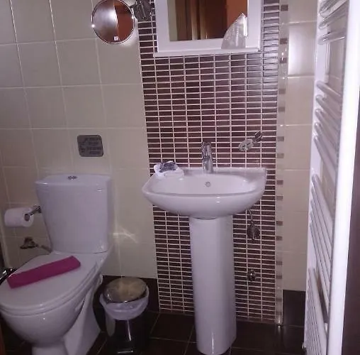 Pensión Alpina Suites *