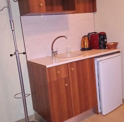 Alpina Suites Pensión