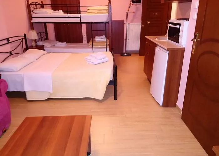 Alpina Suites Pensión