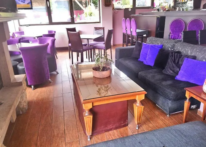 Alpina Suites Pensión Kastoria